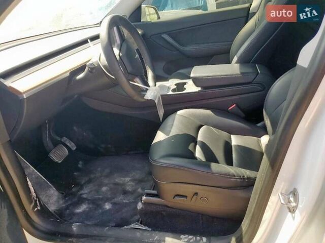 Білий Тесла Model Y, об'ємом двигуна 0 л та пробігом 113 тис. км за 8700 $, фото 6 на Automoto.ua