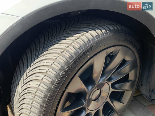 Белый Тесла Model Y, объемом двигателя 0 л и пробегом 52 тыс. км за 21900 $, фото 7 на Automoto.ua