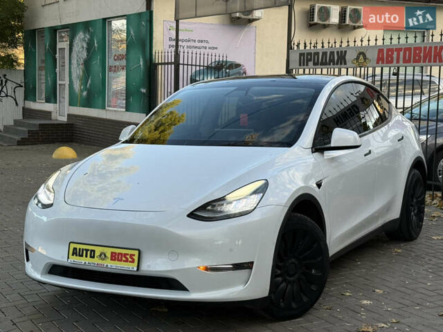 Тесла Model Y 2021 в Николаеве на Automoto.ua Белый Тесла Model Y, объемом двигателя 0 л и пробегом 80 тыс. км за 24999 $, фото 2 на Automoto.ua