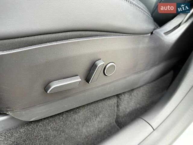 Белый Тесла Model Y, объемом двигателя 0 л и пробегом 68 тыс. км за 24900 $, фото 11 на Automoto.ua