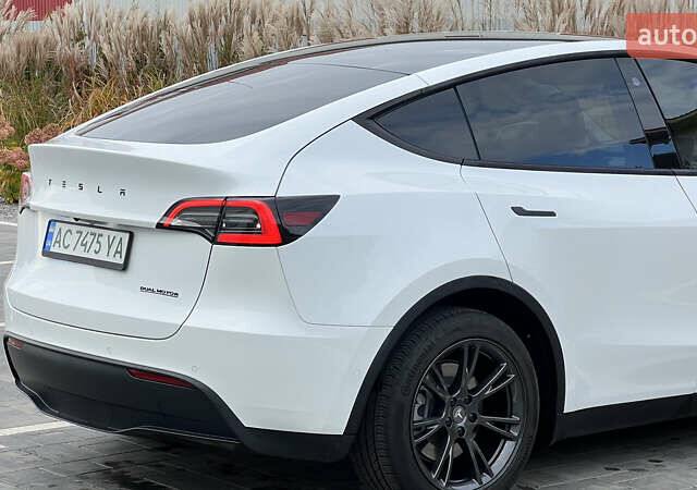 Тесла Model Y 2021 в Луцке на Automoto.ua Белый Тесла Model Y, объемом двигателя 0 л и пробегом 69 тыс. км за 22400 $, фото 10 на Automoto.ua