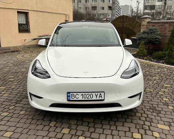 Белый Тесла Model Y, объемом двигателя 0 л и пробегом 13 тыс. км за 64000 $, фото 2 на Automoto.ua