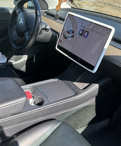 Белый Тесла Model Y, объемом двигателя 0 л и пробегом 145 тыс. км за 22500 $, фото 5 на Automoto.ua