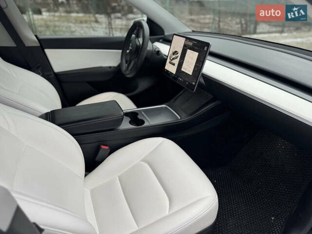 Белый Тесла Model Y, объемом двигателя 0 л и пробегом 60 тыс. км за 29900 $, фото 17 на Automoto.ua