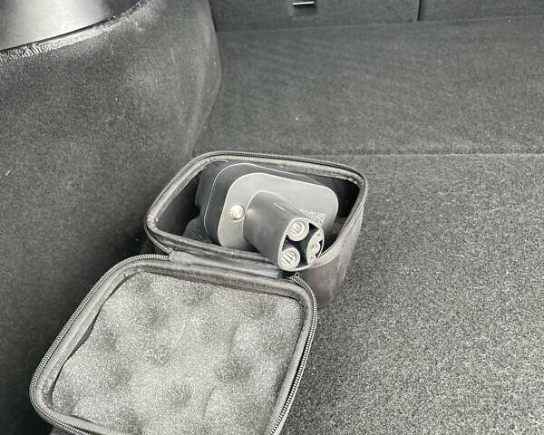 Білий Тесла Model Y, об'ємом двигуна 0 л та пробігом 119 тис. км за 23600 $, фото 30 на Automoto.ua