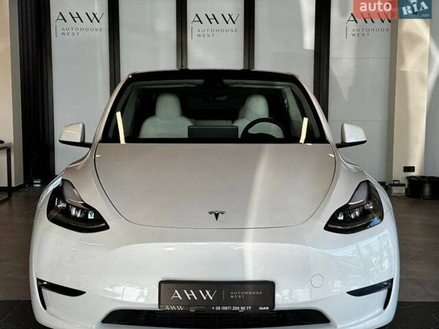 Белый Тесла Model Y, объемом двигателя 0 л и пробегом 1 тыс. км за 29500 $, фото 1 на Automoto.ua