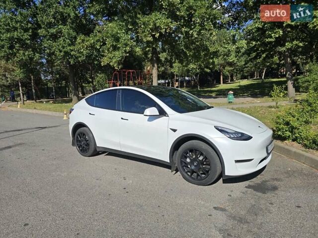 Белый Тесла Model Y, объемом двигателя 0 л и пробегом 109 тыс. км за 22000 $, фото 73 на Automoto.ua
