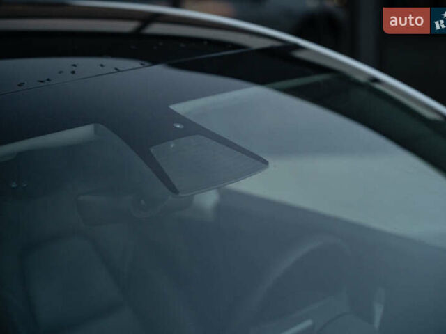 Белый Тесла Model Y, объемом двигателя 0 л и пробегом 69 тыс. км за 27500 $, фото 10 на Automoto.ua