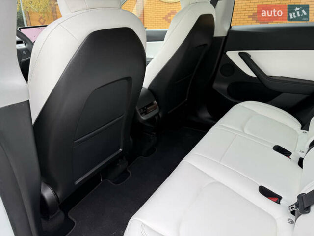 Белый Тесла Model Y, объемом двигателя 0 л и пробегом 73 тыс. км за 24500 $, фото 14 на Automoto.ua