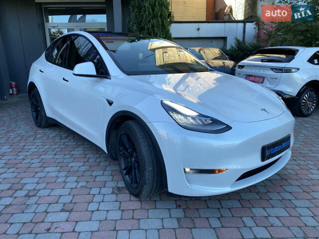 Белый Тесла Model Y, объемом двигателя 0 л и пробегом 39 тыс. км за 27300 $, фото 10 на Automoto.ua