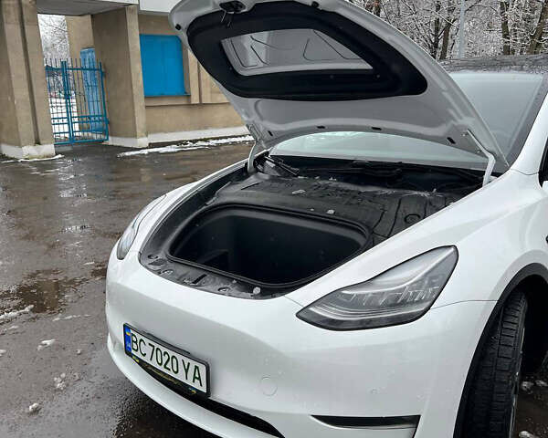 Білий Тесла Model Y, об'ємом двигуна 0 л та пробігом 88 тис. км за 24900 $, фото 46 на Automoto.ua