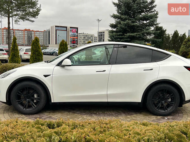 Білий Тесла Model Y, об'ємом двигуна 0 л та пробігом 88 тис. км за 26800 $, фото 3 на Automoto.ua