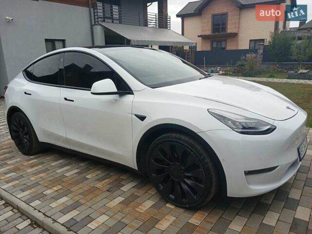 Белый Тесла Model Y, объемом двигателя 0 л и пробегом 195 тыс. км за 26000 $, фото 5 на Automoto.ua