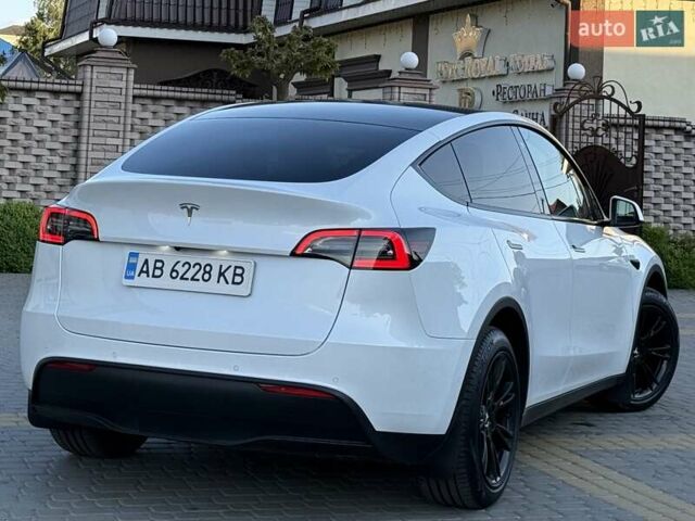 Білий Тесла Model Y, об'ємом двигуна 0 л та пробігом 78 тис. км за 26800 $, фото 33 на Automoto.ua