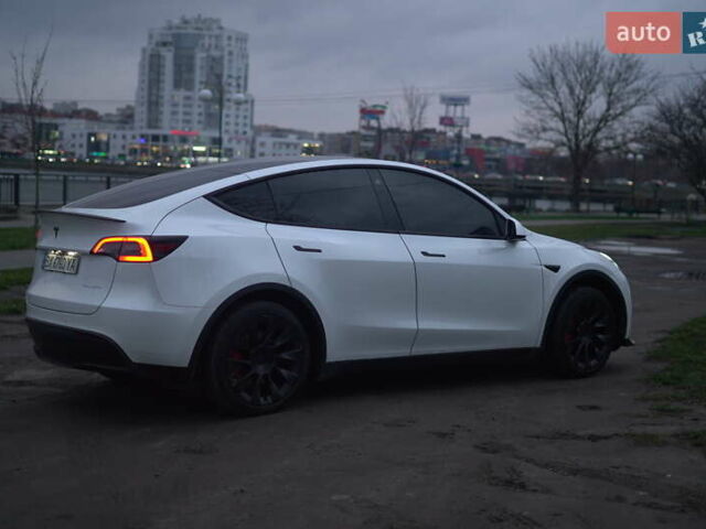 Білий Тесла Model Y, об'ємом двигуна 0 л та пробігом 66 тис. км за 23500 $, фото 8 на Automoto.ua