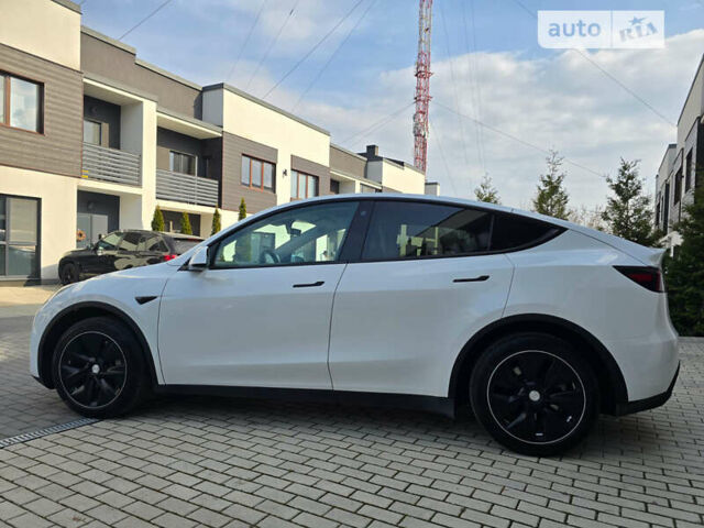 Белый Тесла Model Y, объемом двигателя 0 л и пробегом 55 тыс. км за 36500 $, фото 13 на Automoto.ua