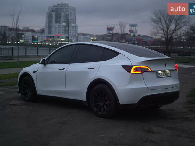 Білий Тесла Model Y, об'ємом двигуна 0 л та пробігом 66 тис. км за 23500 $, фото 11 на Automoto.ua
