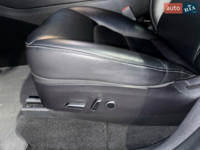 Белый Тесла Model Y, объемом двигателя 0 л и пробегом 128 тыс. км за 22600 $, фото 39 на Automoto.ua