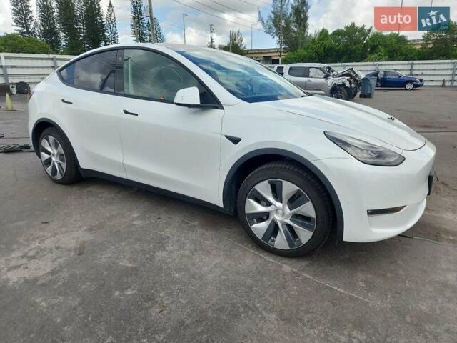 Белый Тесла Model Y, объемом двигателя 0 л и пробегом 105 тыс. км за 9600 $, фото 3 на Automoto.ua