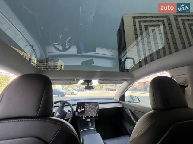 Білий Тесла Model Y, об'ємом двигуна 0 л та пробігом 40 тис. км за 29000 $, фото 23 на Automoto.ua