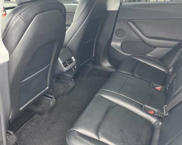 Белый Тесла Model Y, объемом двигателя 0 л и пробегом 132 тыс. км за 26200 $, фото 17 на Automoto.ua