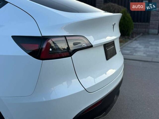Белый Тесла Model Y, объемом двигателя 0 л и пробегом 38 тыс. км за 24100 $, фото 68 на Automoto.ua