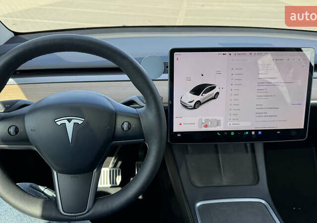 Белый Тесла Model Y, объемом двигателя 0 л и пробегом 44 тыс. км за 28500 $, фото 25 на Automoto.ua
