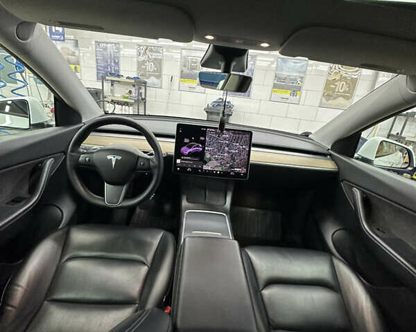Білий Тесла Model Y, об'ємом двигуна 0 л та пробігом 75 тис. км за 21000 $, фото 12 на Automoto.ua