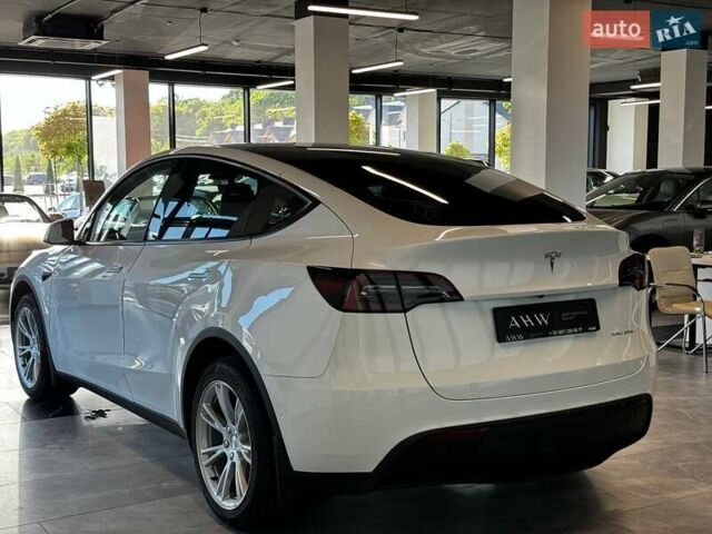 Білий Тесла Model Y, об'ємом двигуна 0 л та пробігом 1 тис. км за 29500 $, фото 30 на Automoto.ua