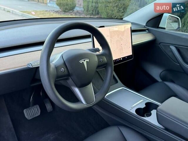 Белый Тесла Model Y, объемом двигателя 0 л и пробегом 38 тыс. км за 24100 $, фото 62 на Automoto.ua