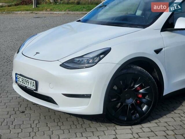 Белый Тесла Model Y, объемом двигателя 0 л и пробегом 98 тыс. км за 22500 $, фото 2 на Automoto.ua