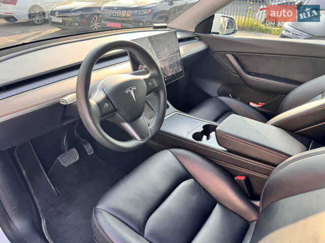 Белый Тесла Model Y, объемом двигателя 0 л и пробегом 79 тыс. км за 22900 $, фото 3 на Automoto.ua