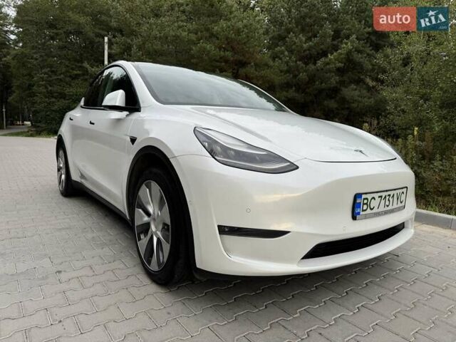 Тесла Model Y 2021 в Львове на Automoto.ua Белый Тесла Model Y, объемом двигателя 0 л и пробегом 102 тыс. км за 24500 $, фото 3 на Automoto.ua