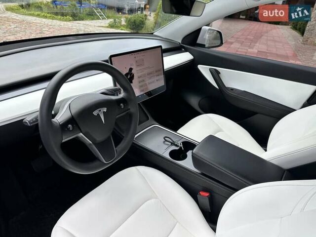 Белый Тесла Model Y, объемом двигателя 0 л и пробегом 80 тыс. км за 22300 $, фото 13 на Automoto.ua