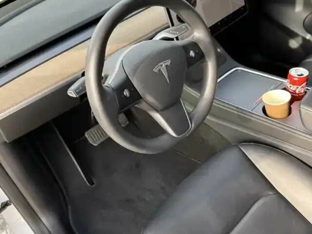 Белый Тесла Model Y, объемом двигателя 0 л и пробегом 113 тыс. км за 21800 $, фото 6 на Automoto.ua