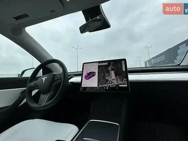 Белый Тесла Model Y, объемом двигателя 0 л и пробегом 98 тыс. км за 26500 $, фото 3 на Automoto.ua