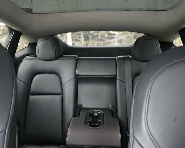 Тесла Model Y 2021 в Ровно на Automoto.ua Белый Тесла Model Y, объемом двигателя 0 л и пробегом 133 тыс. км за 22000 $, фото 11 на Automoto.ua