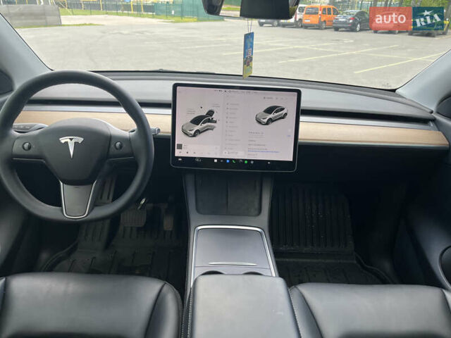 Белый Тесла Model Y, объемом двигателя 0 л и пробегом 40 тыс. км за 27900 $, фото 10 на Automoto.ua