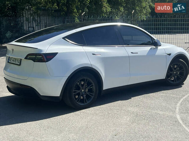 Белый Тесла Model Y, объемом двигателя 0 л и пробегом 63 тыс. км за 25500 $, фото 4 на Automoto.ua