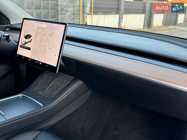 Белый Тесла Model Y, объемом двигателя 0 л и пробегом 38 тыс. км за 24100 $, фото 55 на Automoto.ua