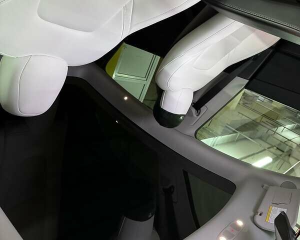 Белый Тесла Model Y, объемом двигателя 0 л и пробегом 47 тыс. км за 26000 $, фото 13 на Automoto.ua