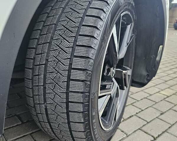 Тесла Model Y 2021 в Ровно на Automoto.ua Белый Тесла Model Y, объемом двигателя 0 л и пробегом 133 тыс. км за 22000 $, фото 18 на Automoto.ua