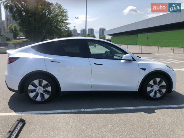 Белый Тесла Model Y, объемом двигателя 0 л и пробегом 55 тыс. км за 24500 $, фото 4 на Automoto.ua