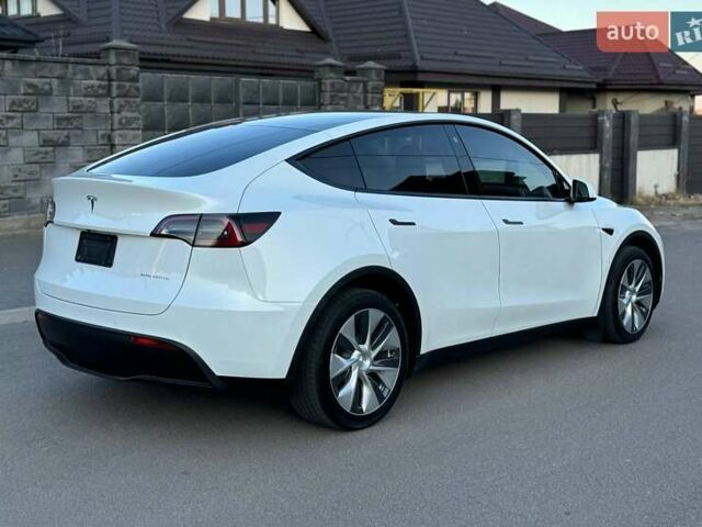 Белый Тесла Model Y, объемом двигателя 0 л и пробегом 38 тыс. км за 24100 $, фото 6 на Automoto.ua
