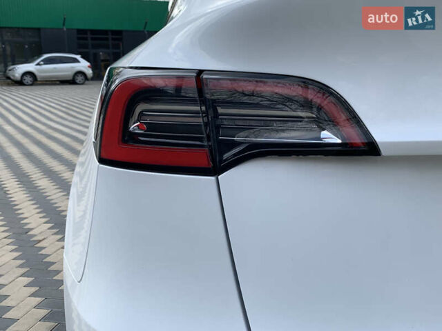 Белый Тесла Model Y, объемом двигателя 0 л и пробегом 50 тыс. км за 22800 $, фото 14 на Automoto.ua