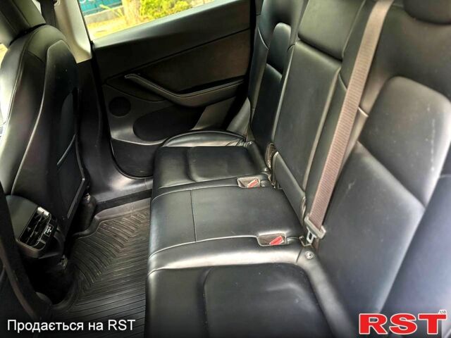 Білий Тесла Model Y, об'ємом двигуна 0 л та пробігом 0 тис. км за 21000 $, фото 7 на Automoto.ua