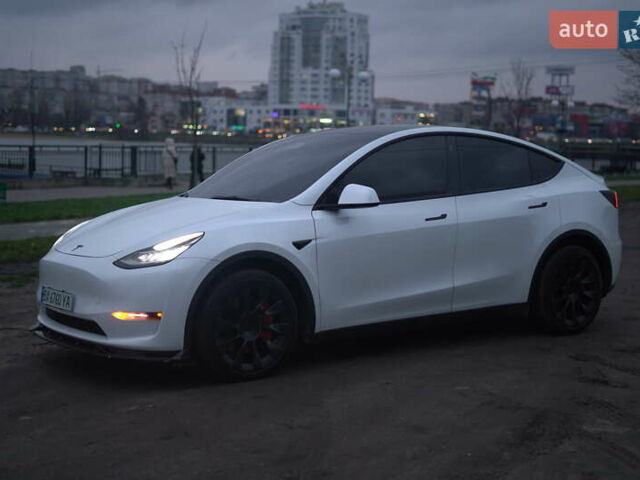 Білий Тесла Model Y, об'ємом двигуна 0 л та пробігом 66 тис. км за 23500 $, фото 15 на Automoto.ua
