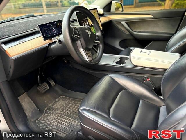 Білий Тесла Model Y, об'ємом двигуна 0 л та пробігом 0 тис. км за 21000 $, фото 5 на Automoto.ua