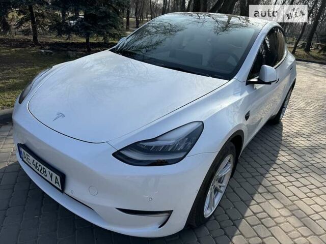 Белый Тесла Model Y, объемом двигателя 0 л и пробегом 56 тыс. км за 40500 $, фото 4 на Automoto.ua