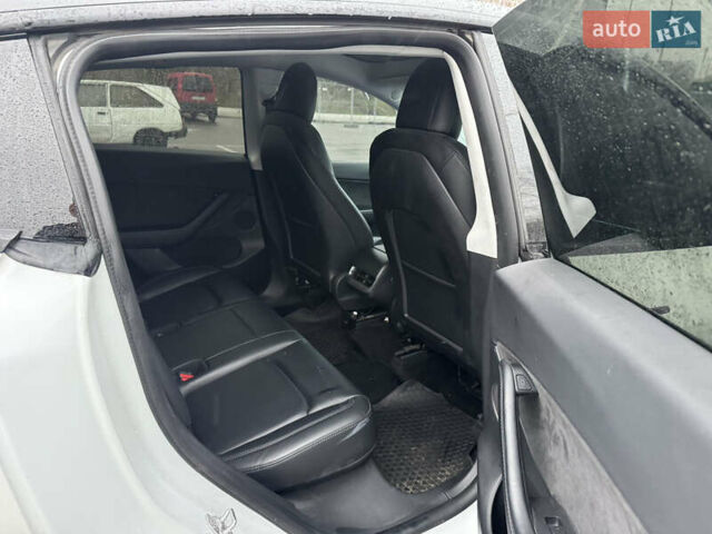 Білий Тесла Model Y, об'ємом двигуна 0 л та пробігом 114 тис. км за 24000 $, фото 9 на Automoto.ua